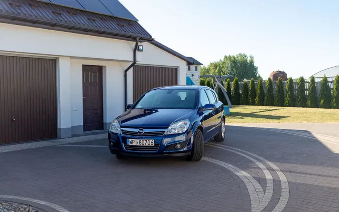 łomża Opel Astra cena 14700 przebieg: 210000, rok produkcji 2008 z Łomża